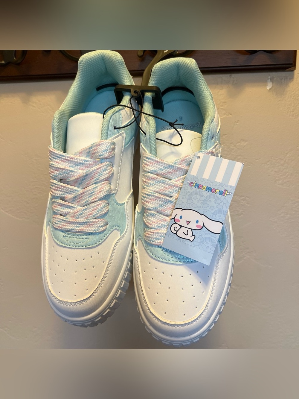 Cinnamoroll Women’s Casual Vourt Sneakers